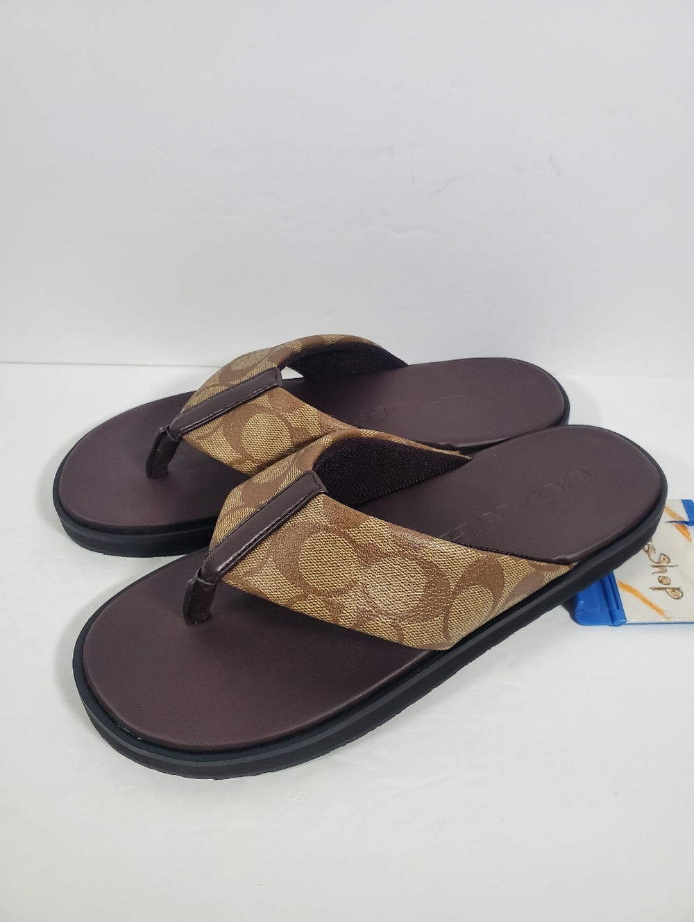 Coach Flip Flop In Signature Canvas NWT - Picture 2 of 7